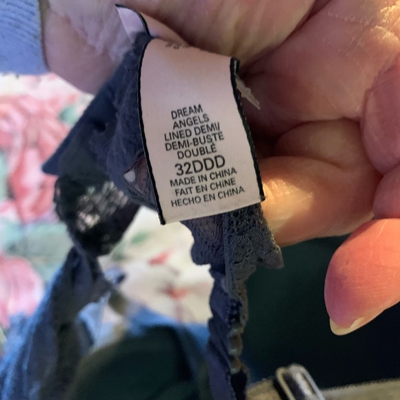 Victoria Secret Women’s Underwire and Push Bra Size 32 DDD in Balck - Picture 5 of 6